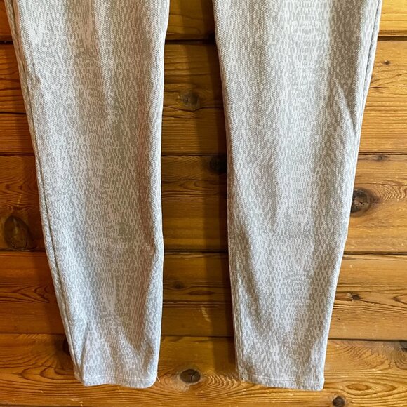Spanx Gray Snake Skin Pattern Ankle Length Leggings Jeggings Large - Picture 4 of 10